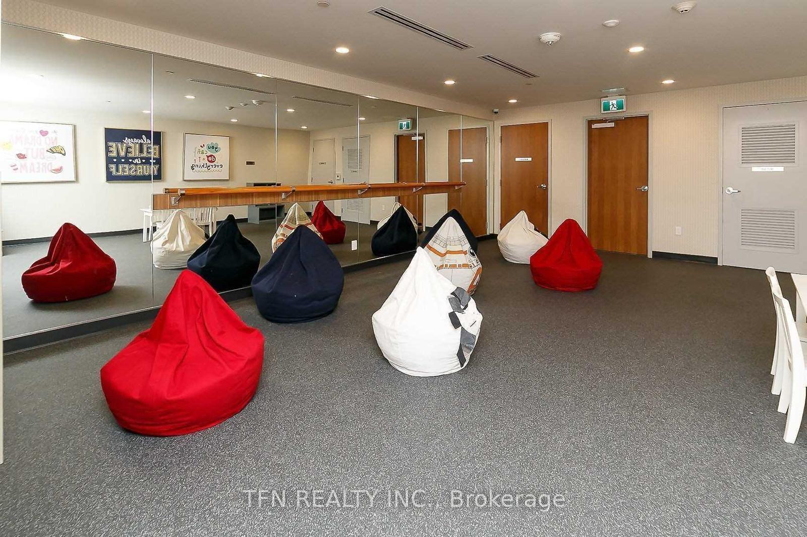 20 Shore Breeze Drive 3406