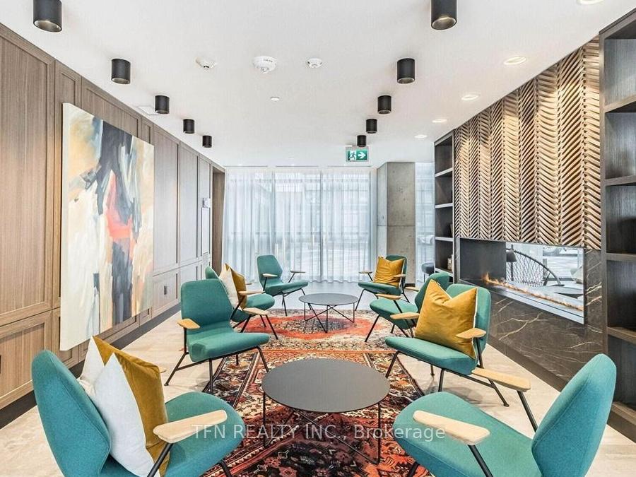 251 Manitoba Street #1807