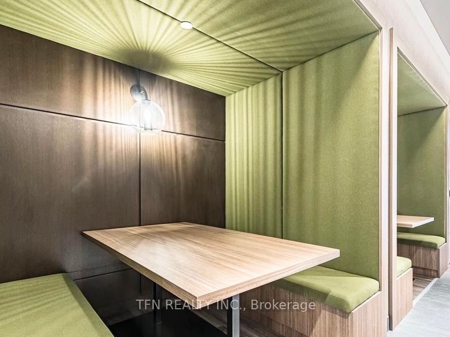 251 Manitoba Street #1807