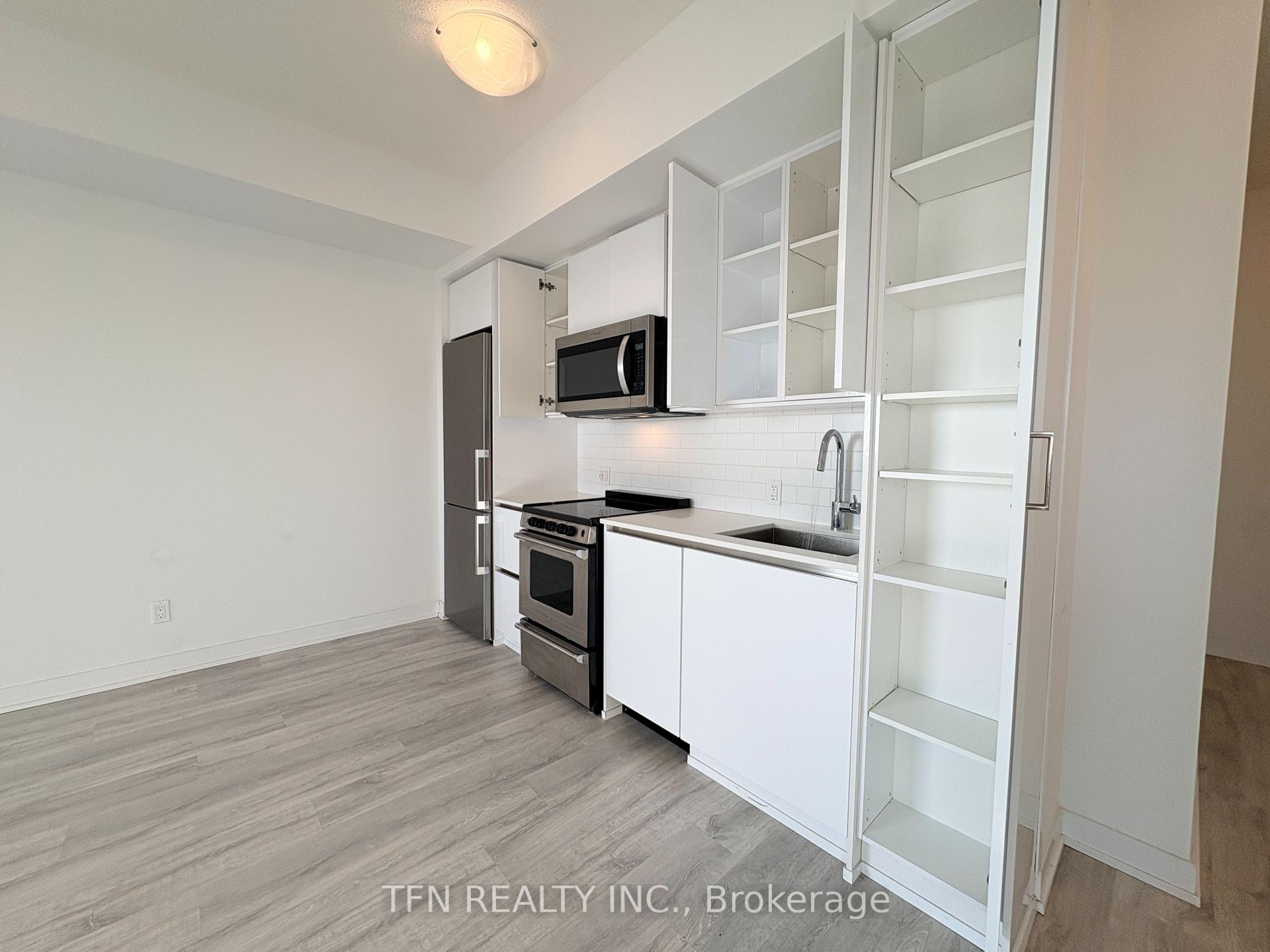 251 Manitoba Street #1807