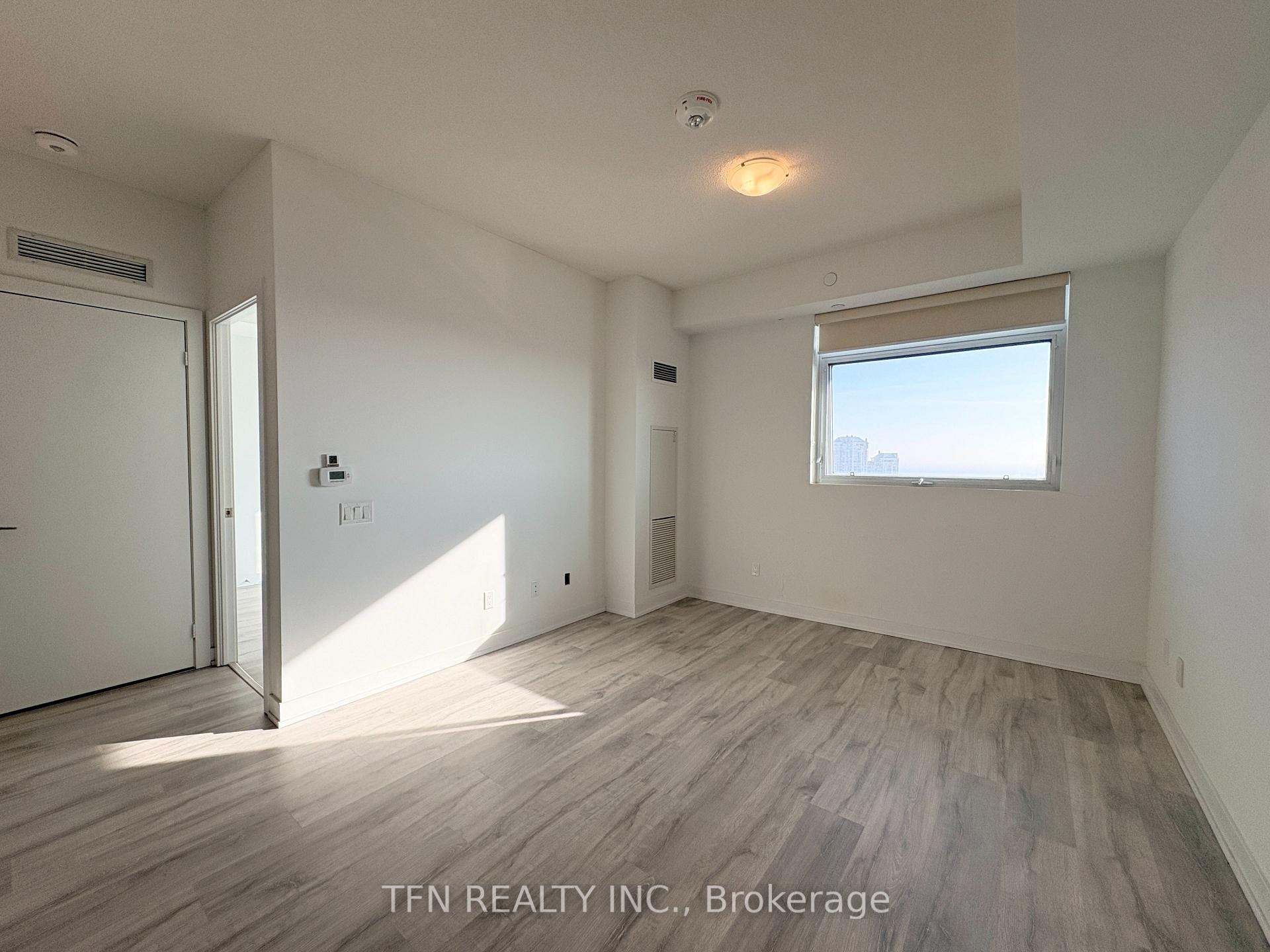 251 Manitoba Street #1807