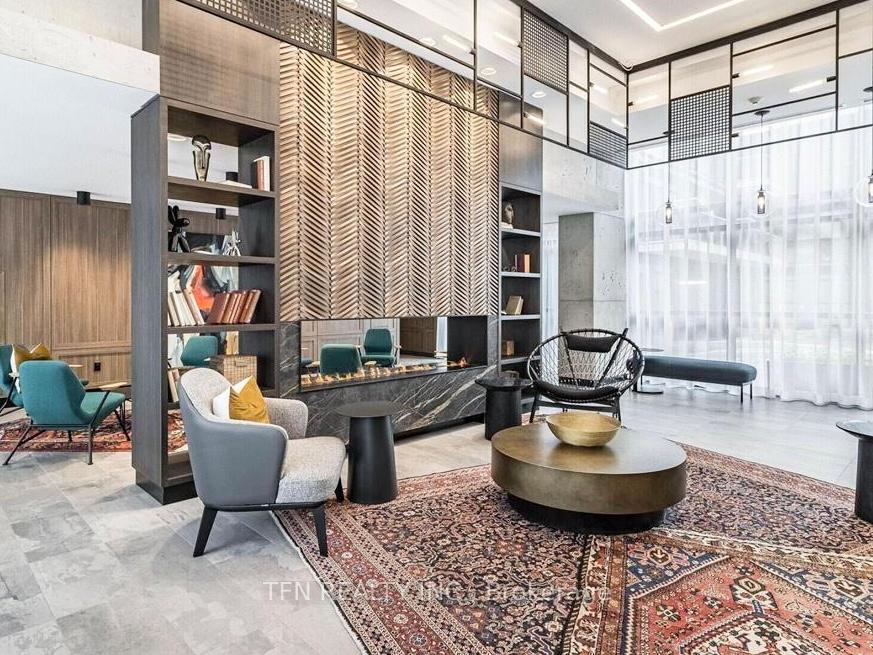 251 Manitoba Street #1807