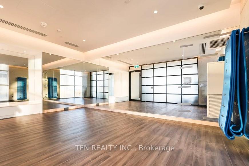 251 Manitoba Street #1807