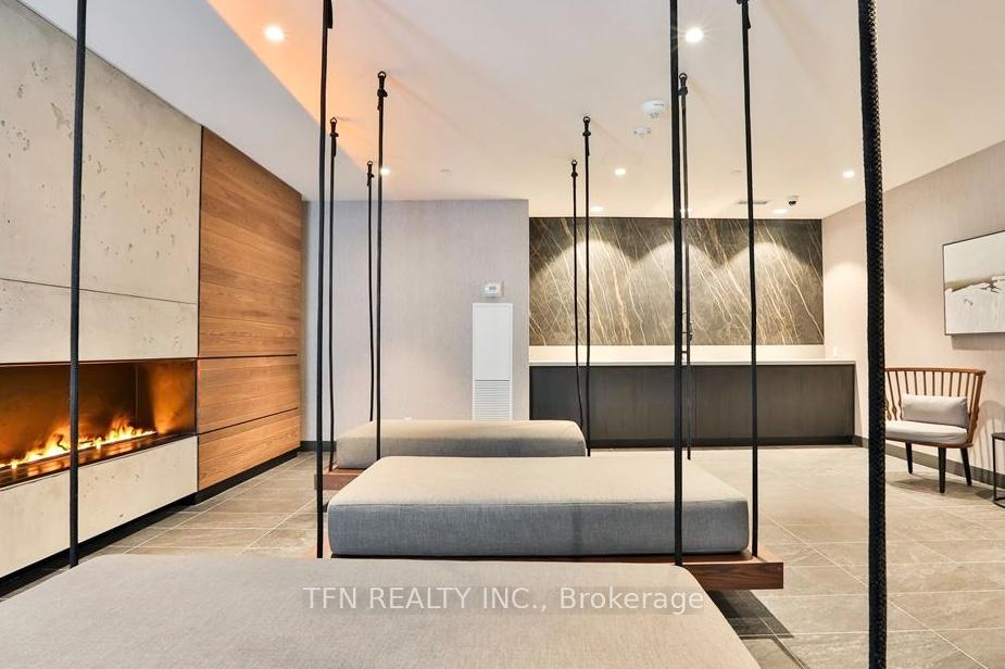 251 Manitoba Street #1807