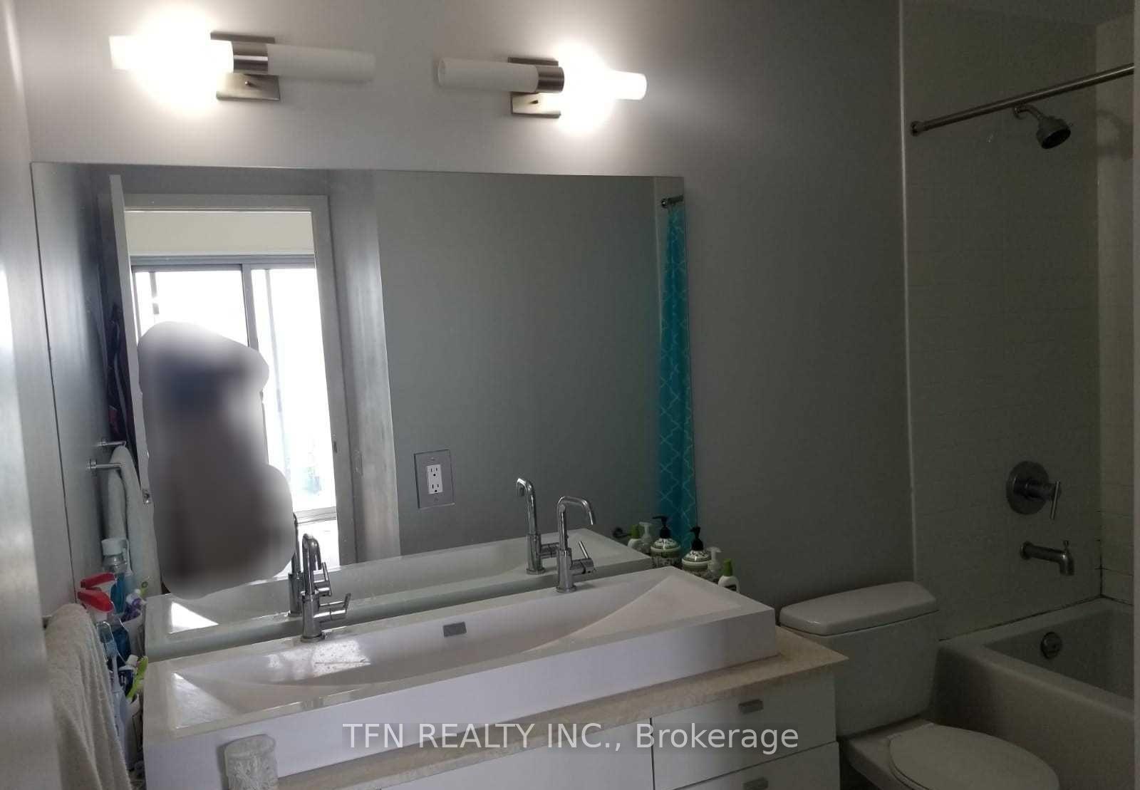 105 The Queensway Avenue 1005