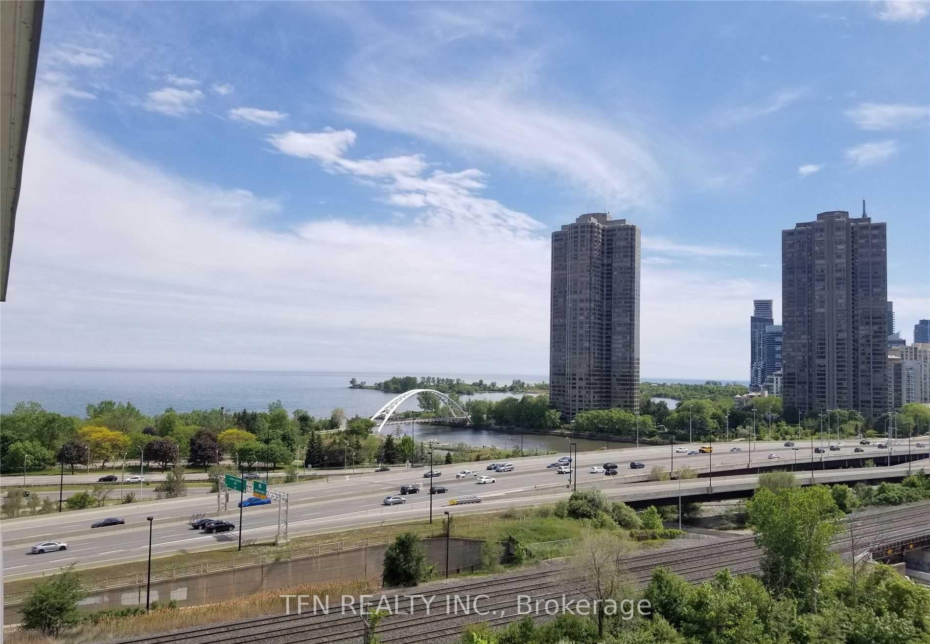 105 The Queensway Avenue 1005