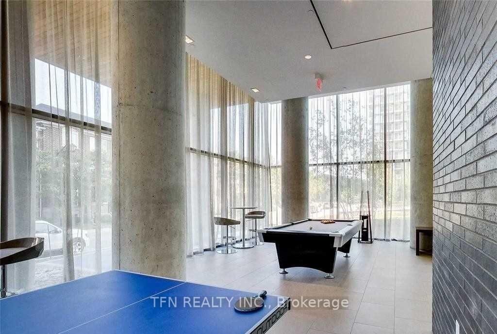 105 The Queensway Avenue 1005