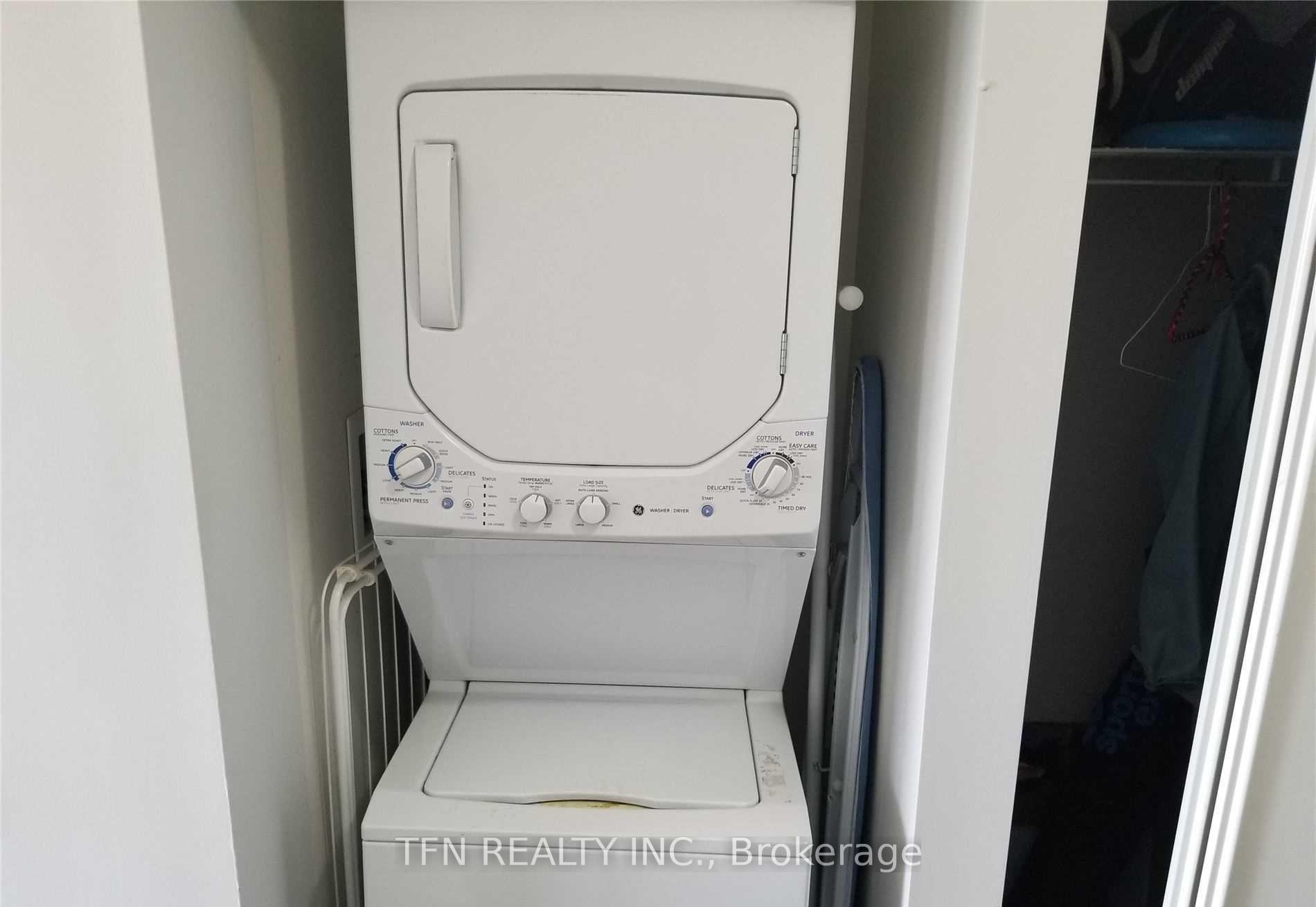 105 The Queensway Avenue 1005