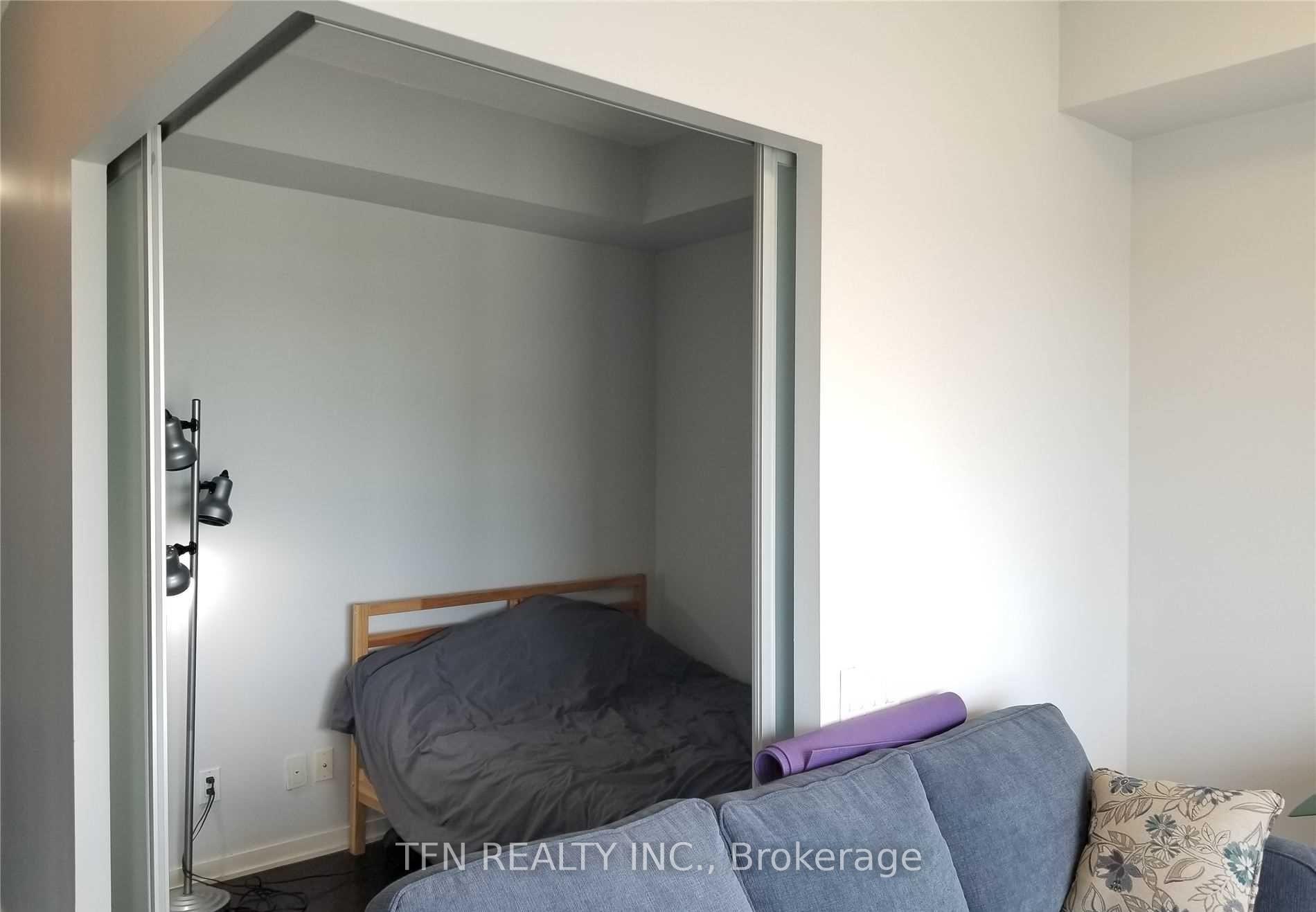 105 The Queensway Avenue 1005