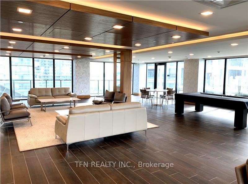 20 Shore Breeze Drive 4703