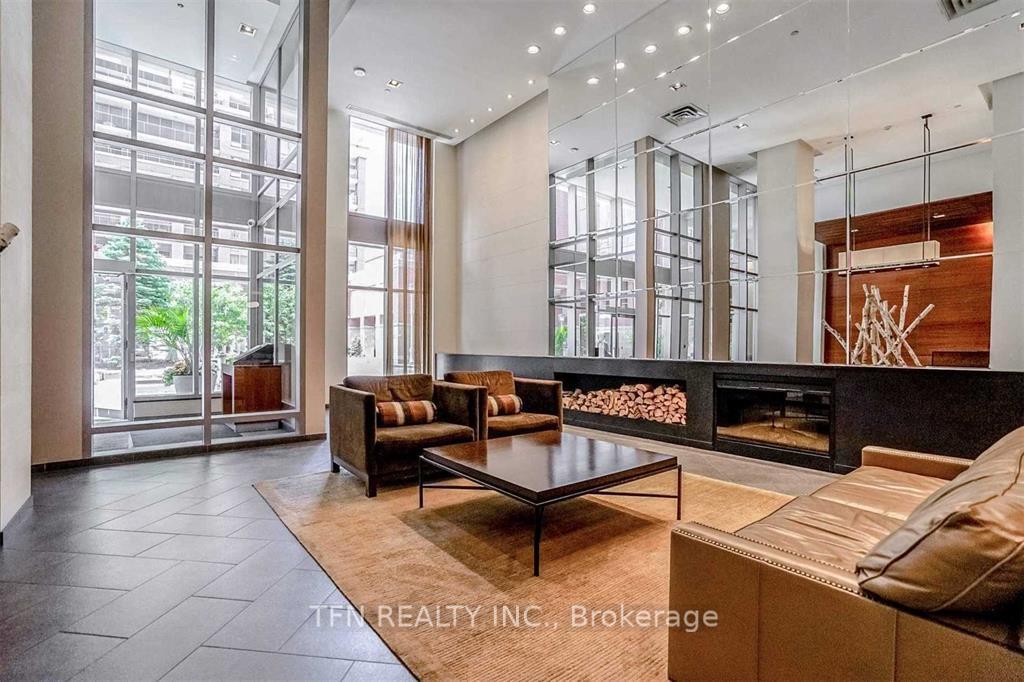 4080 Living Arts Drive 1101