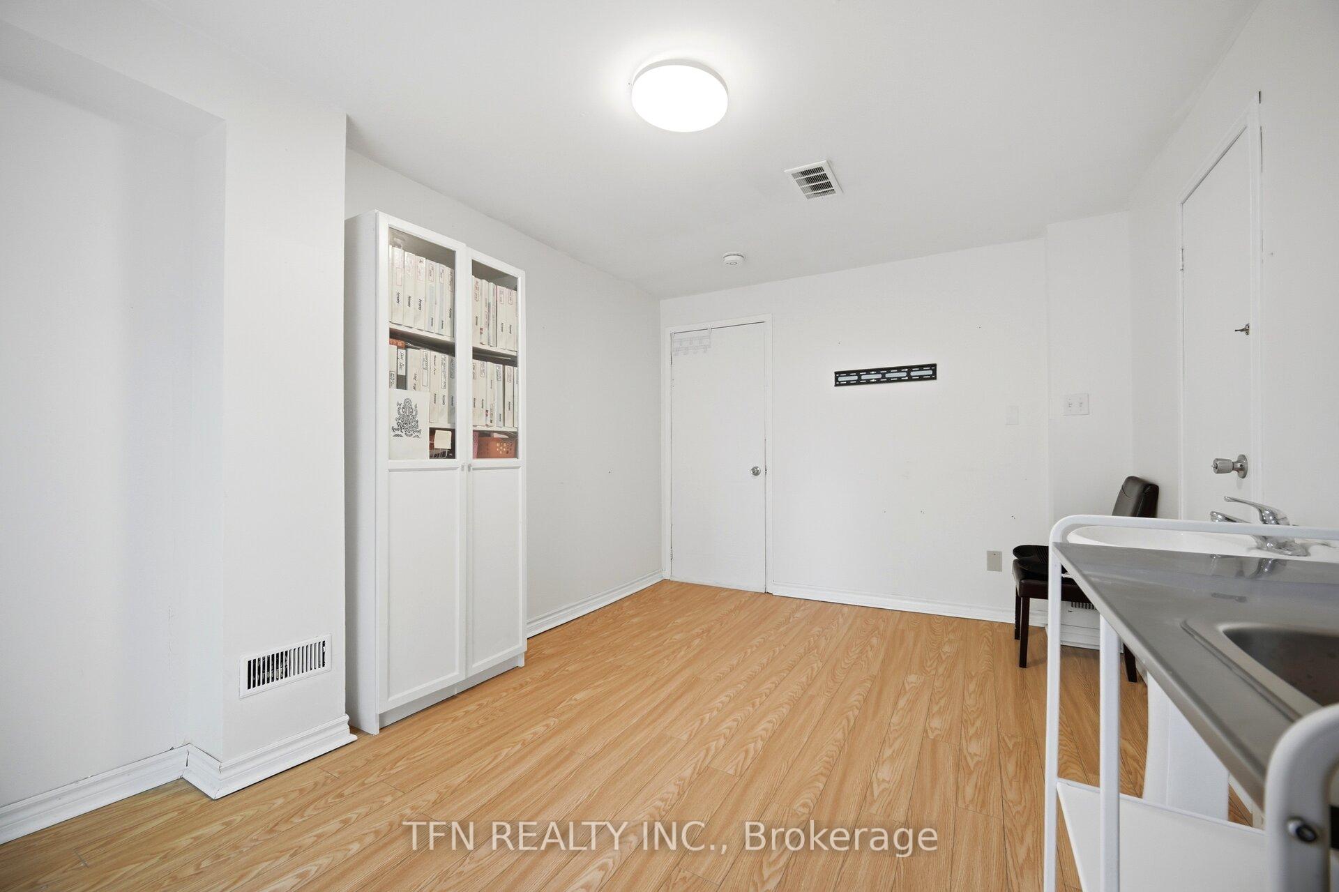 123 Brickyard Way