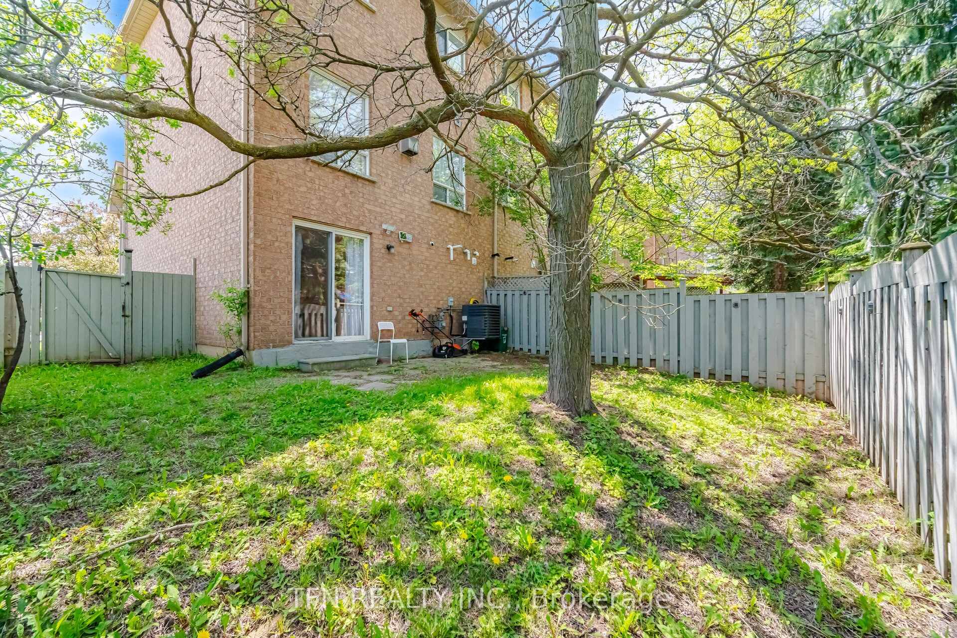 123 Brickyard Way