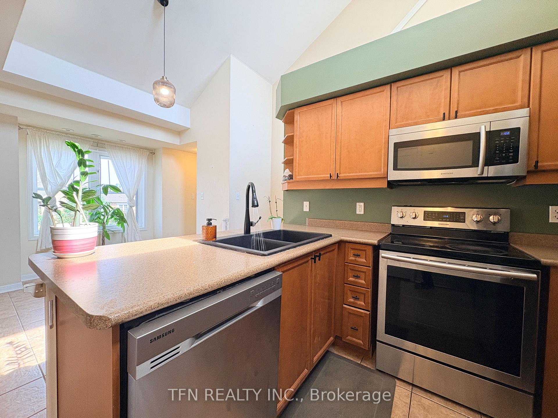 588 Shoreline Drive 3