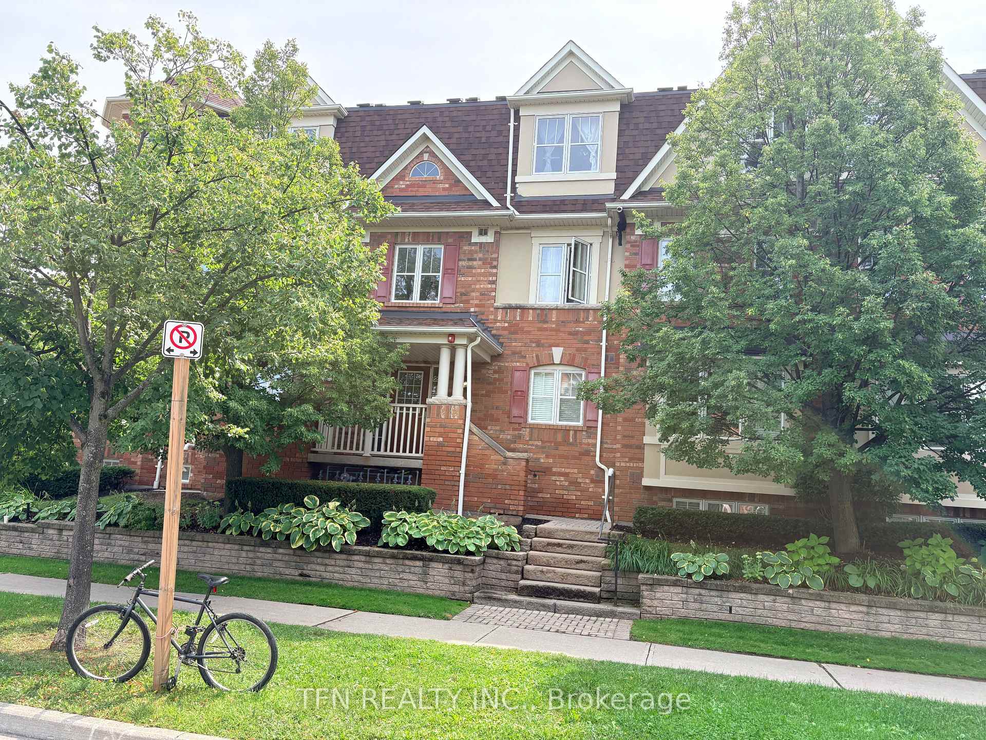 588 Shoreline Drive 3