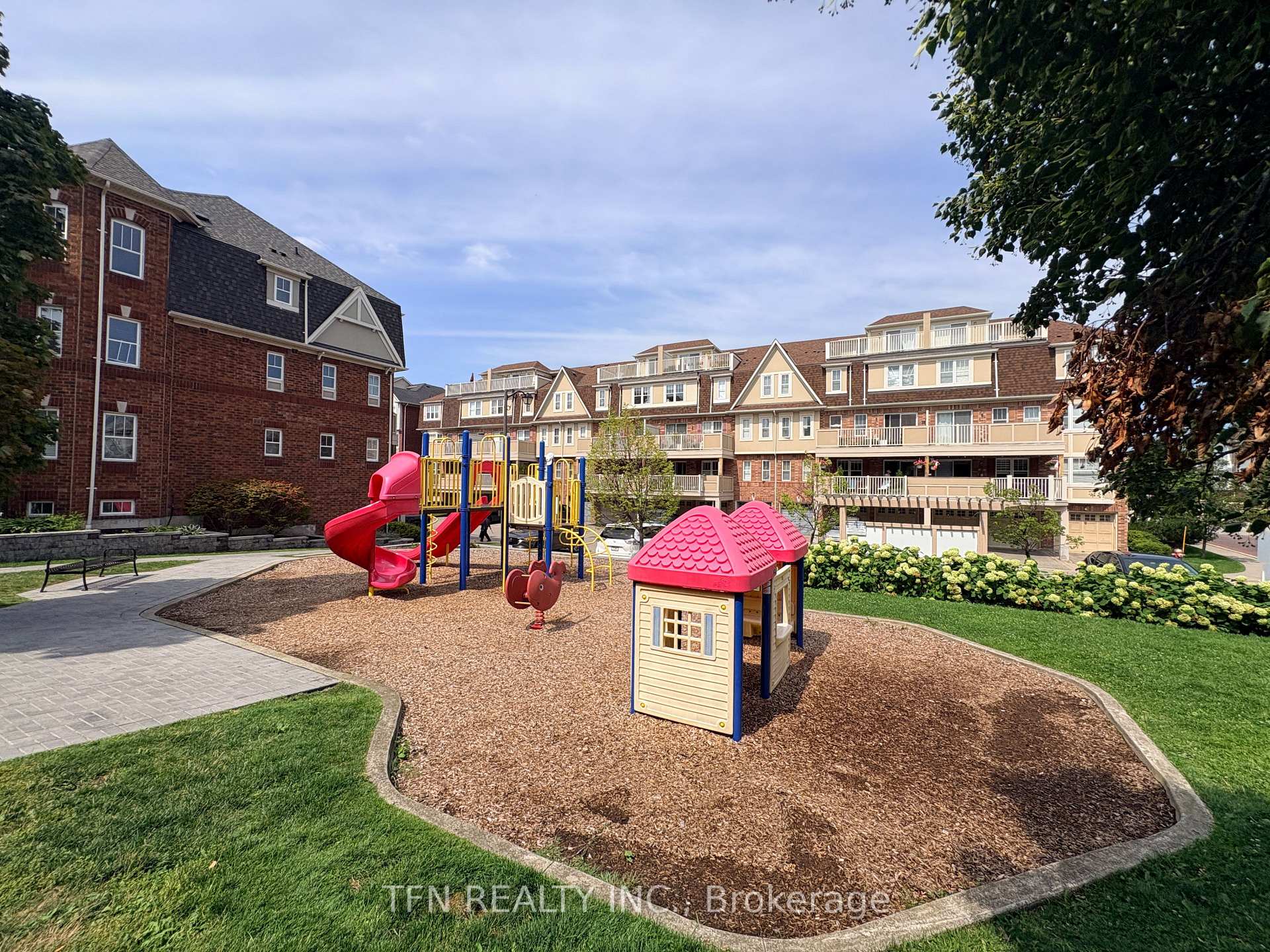 588 Shoreline Drive 3