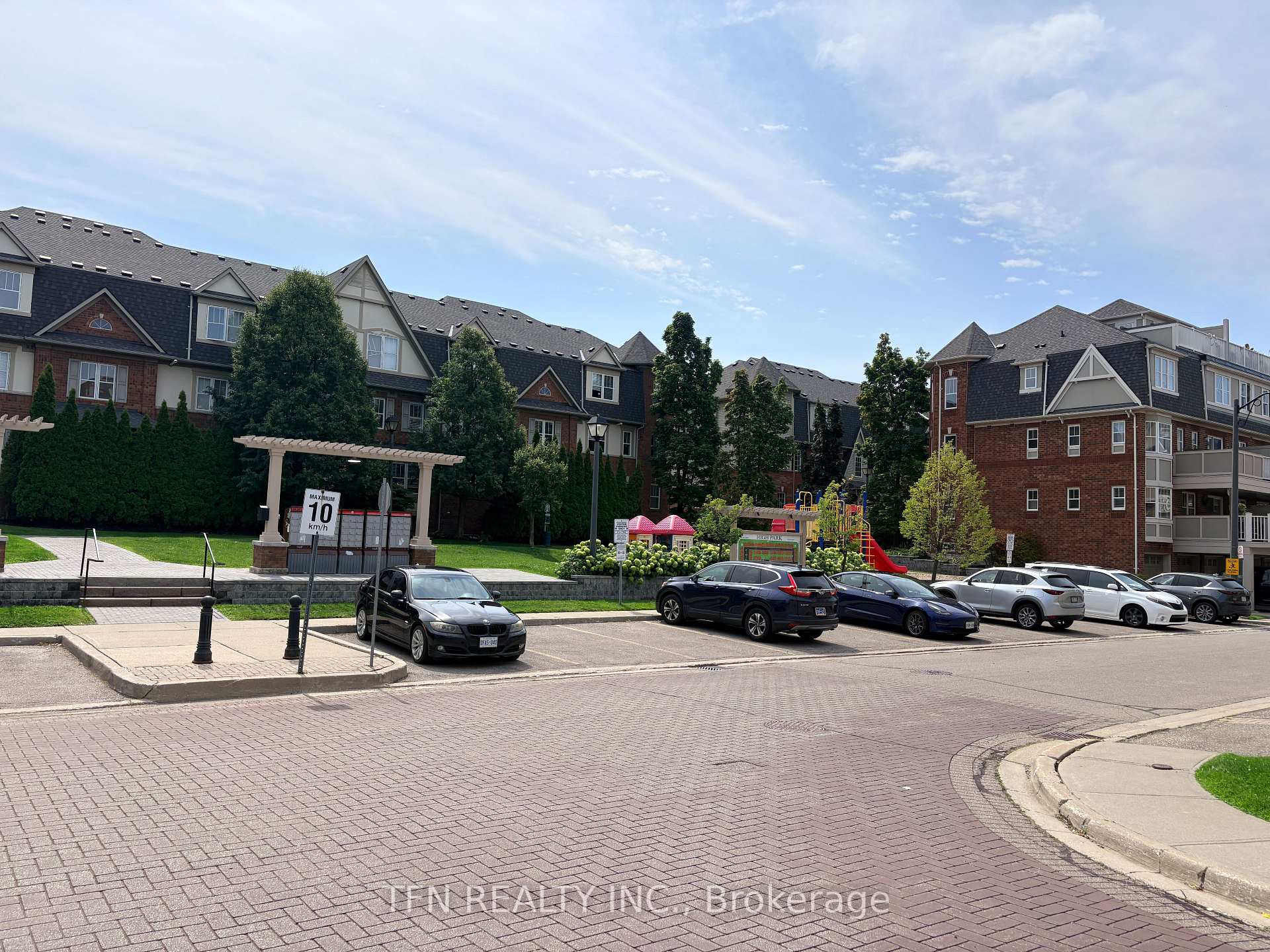 588 Shoreline Drive 3