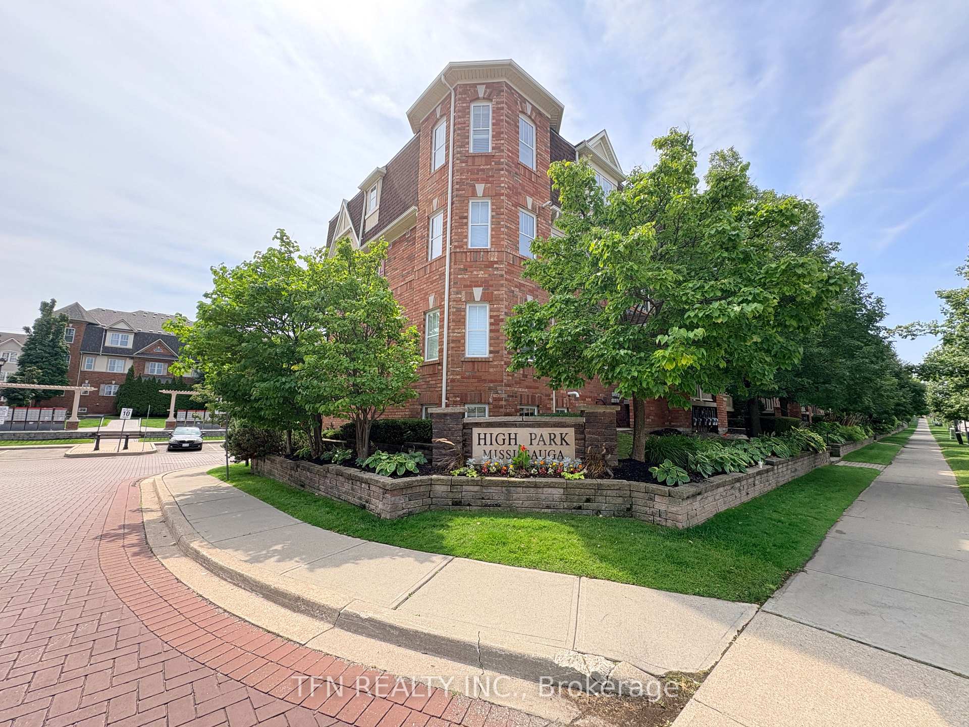 588 Shoreline Drive 3