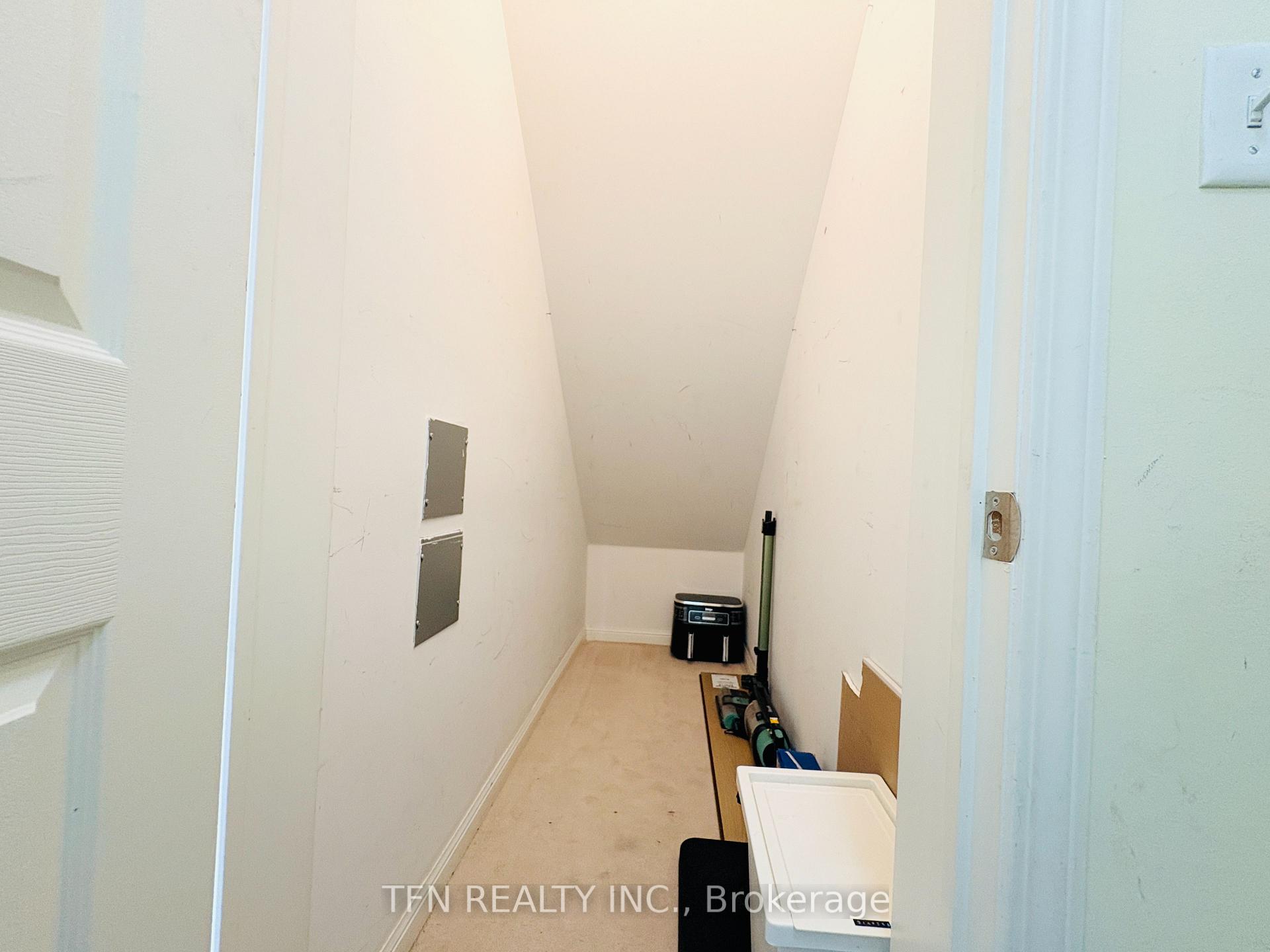588 Shoreline Drive 3