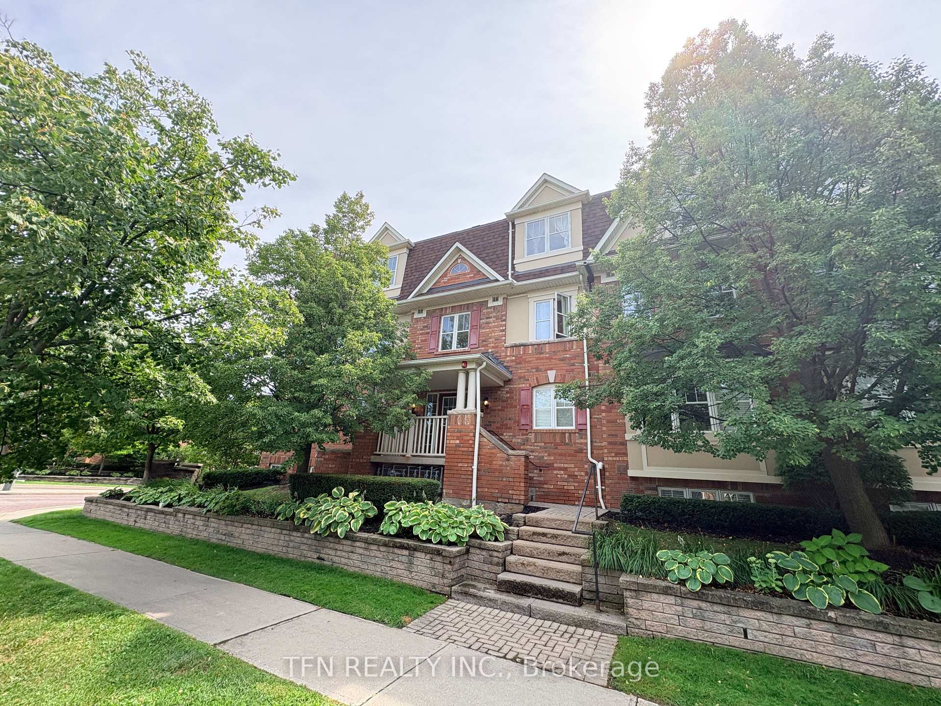 588 Shoreline Drive 3