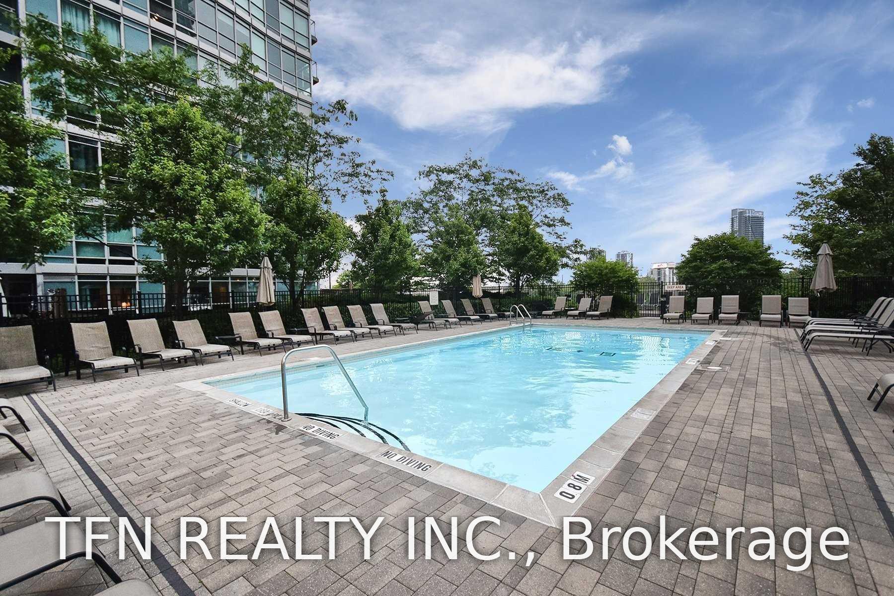 165 Legion Road N 532, Toronto Unit: 532