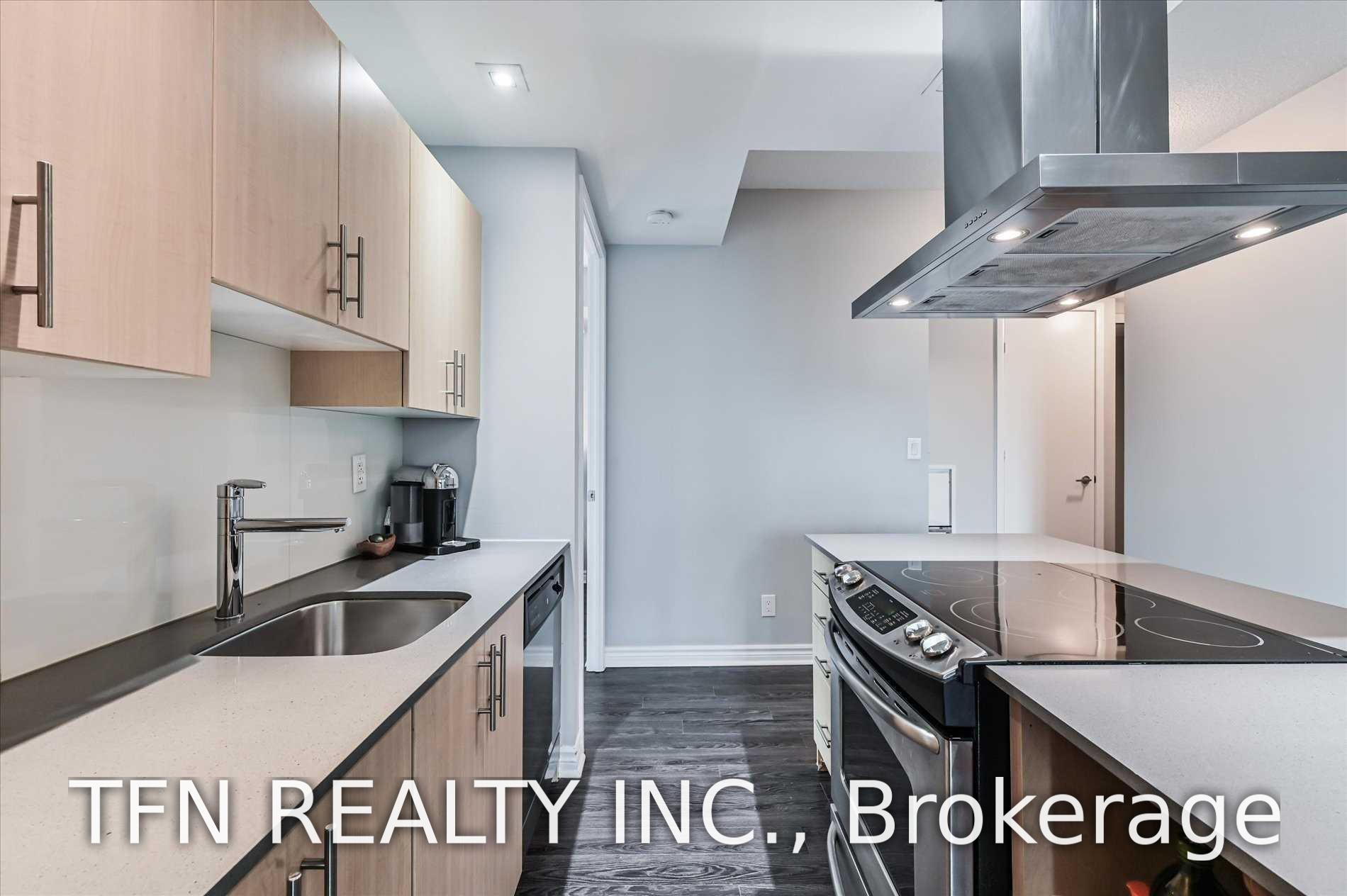 165 Legion Road N 532, Toronto Unit: 532