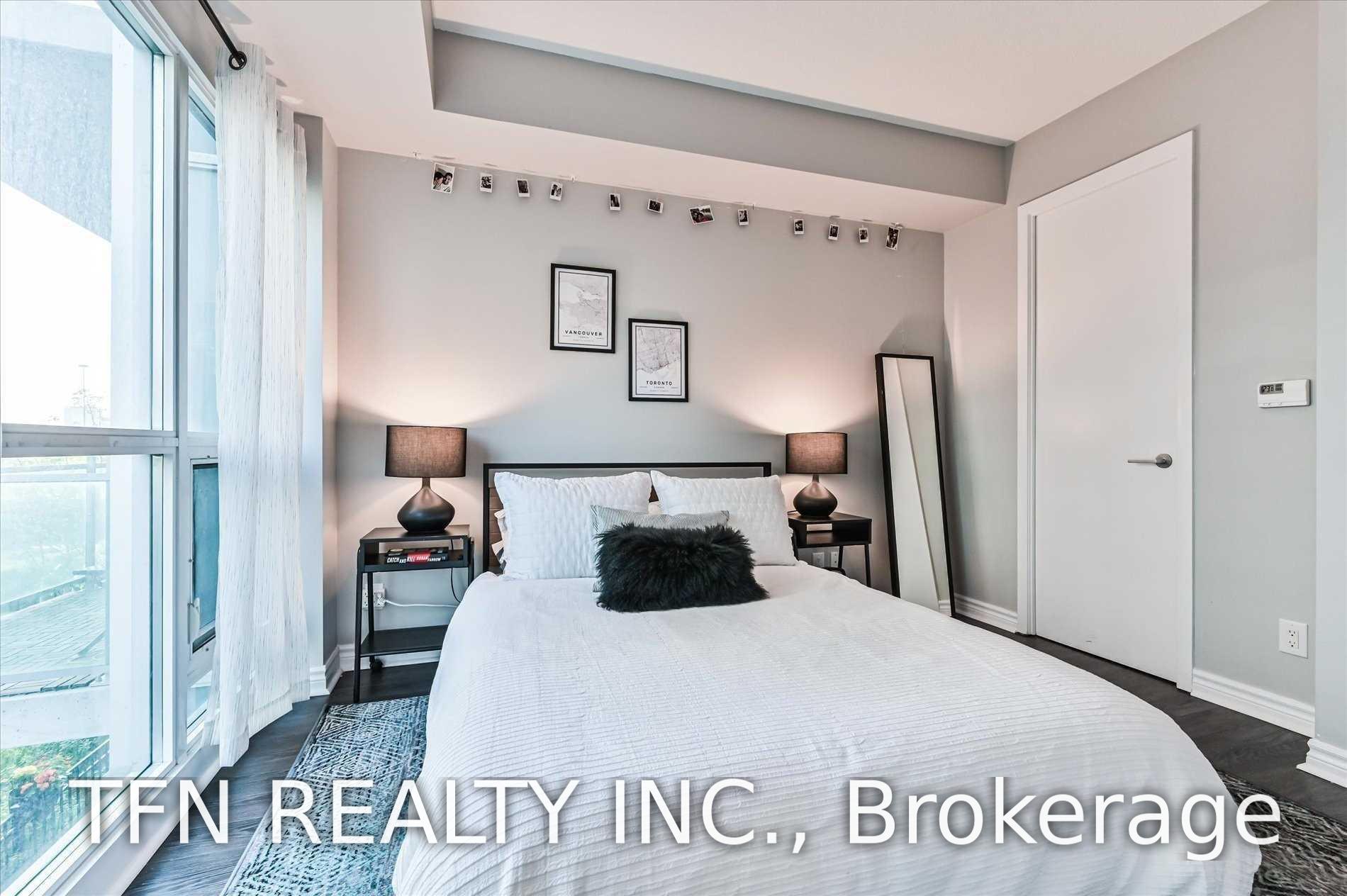 165 Legion Road N 532, Toronto Unit: 532