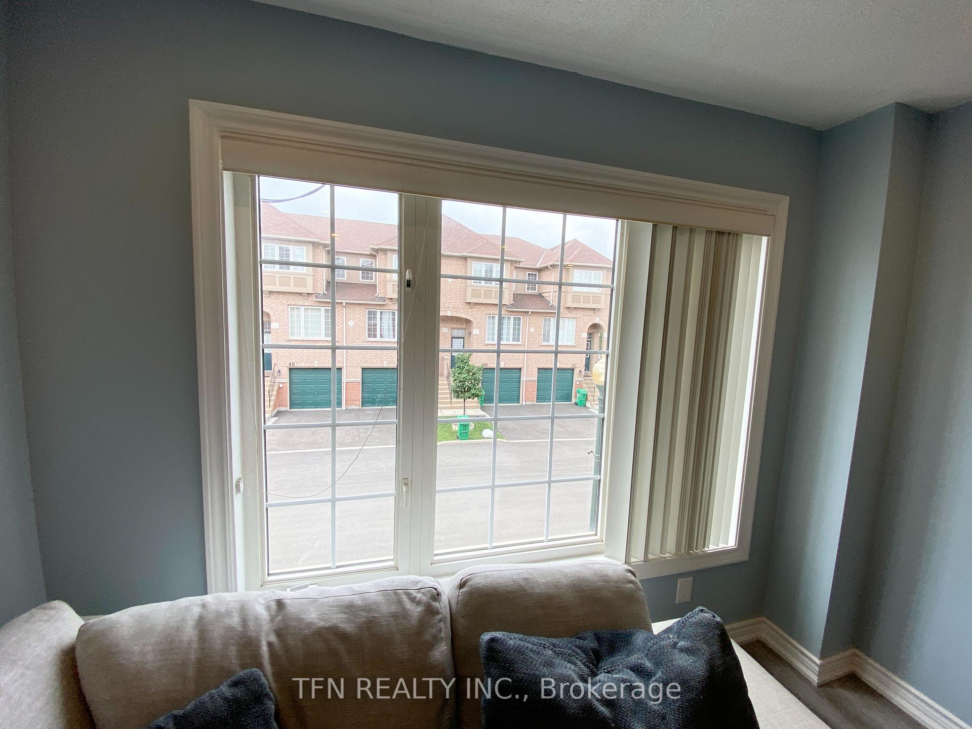 3020 Cedarglen Gate 42