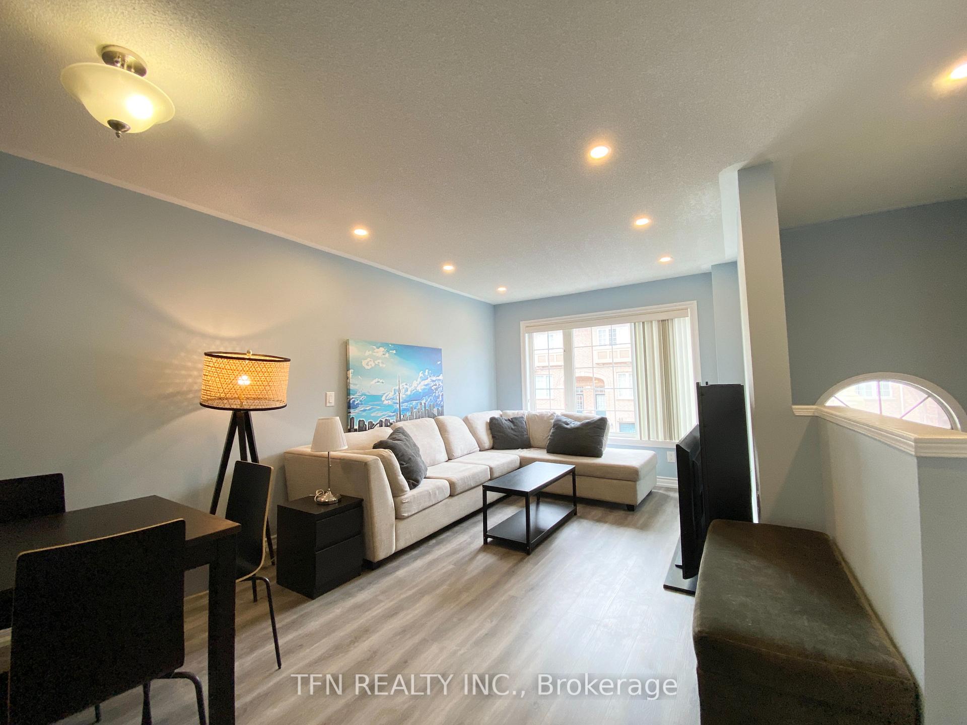 3020 Cedarglen Gate 42