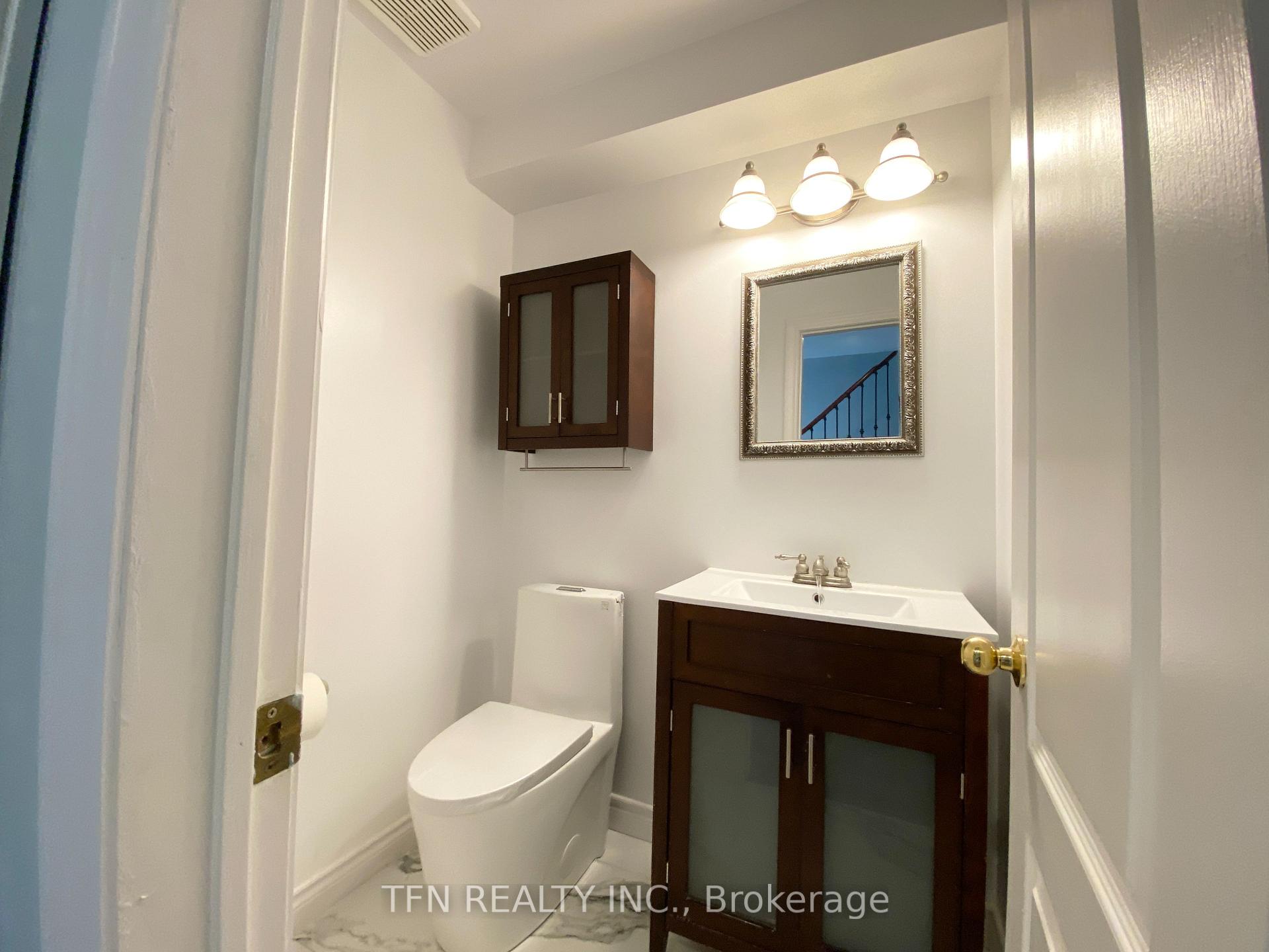 3020 Cedarglen Gate 42