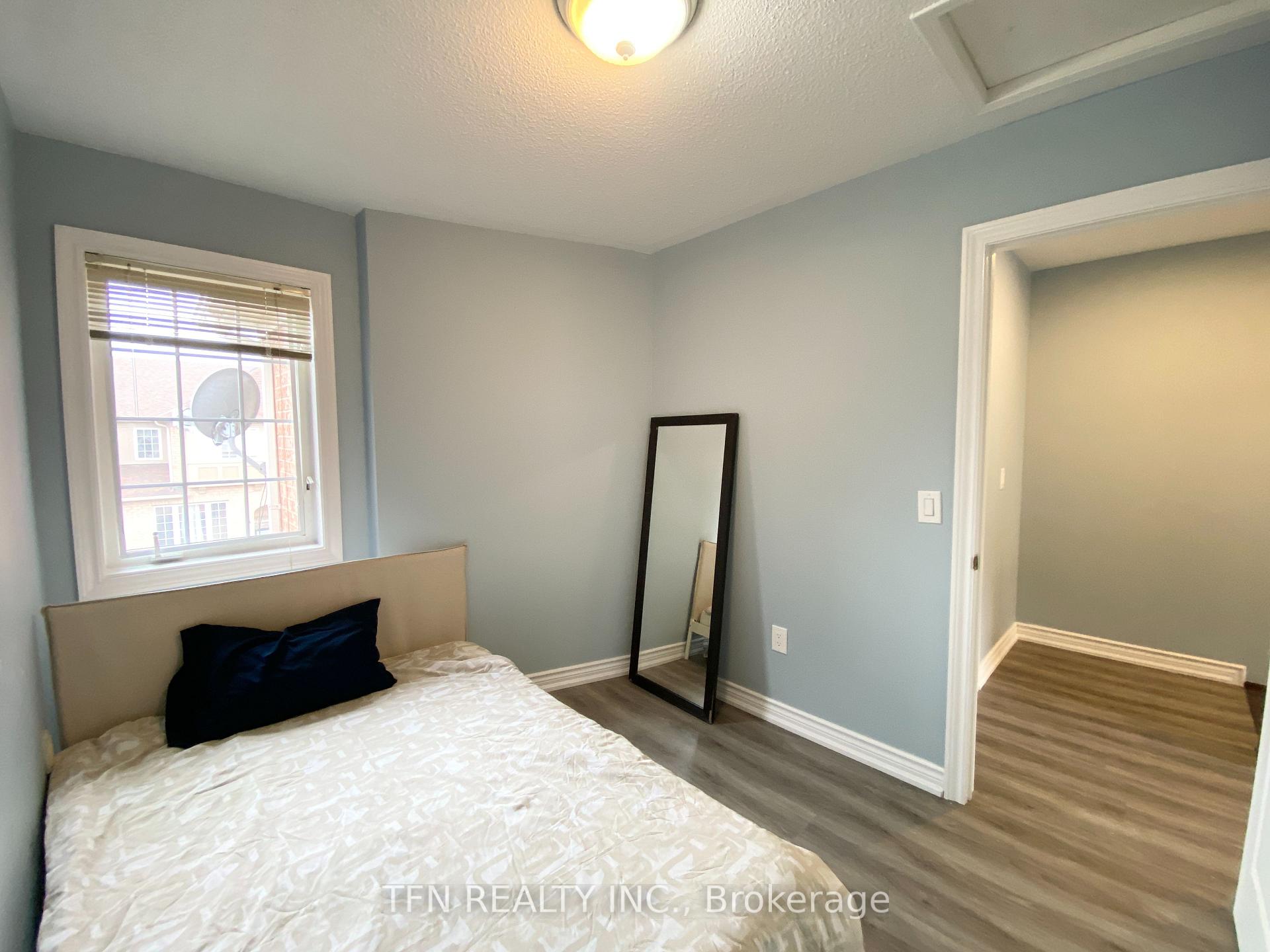 3020 Cedarglen Gate 42