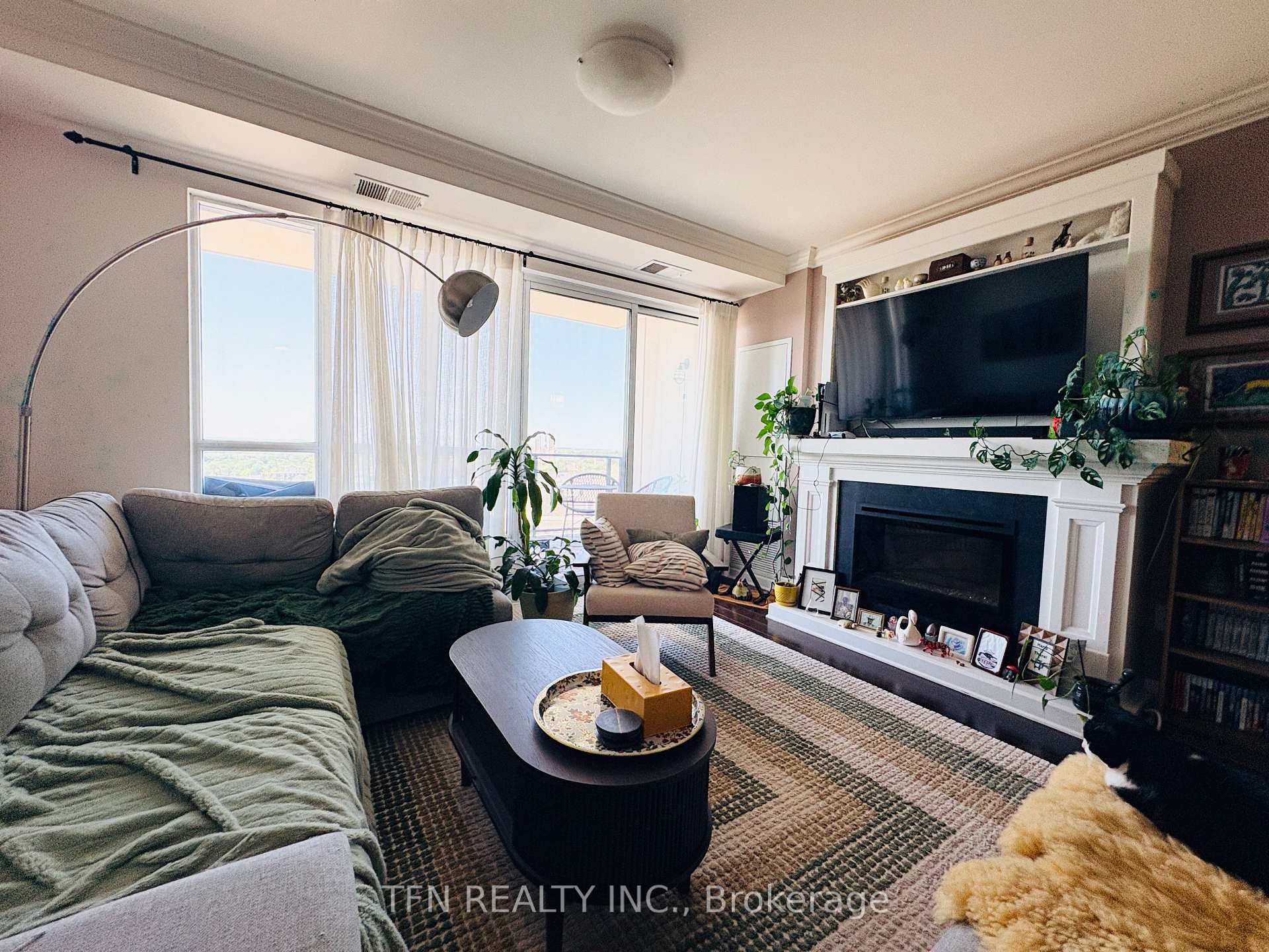 160 MACDONELL Street 1508