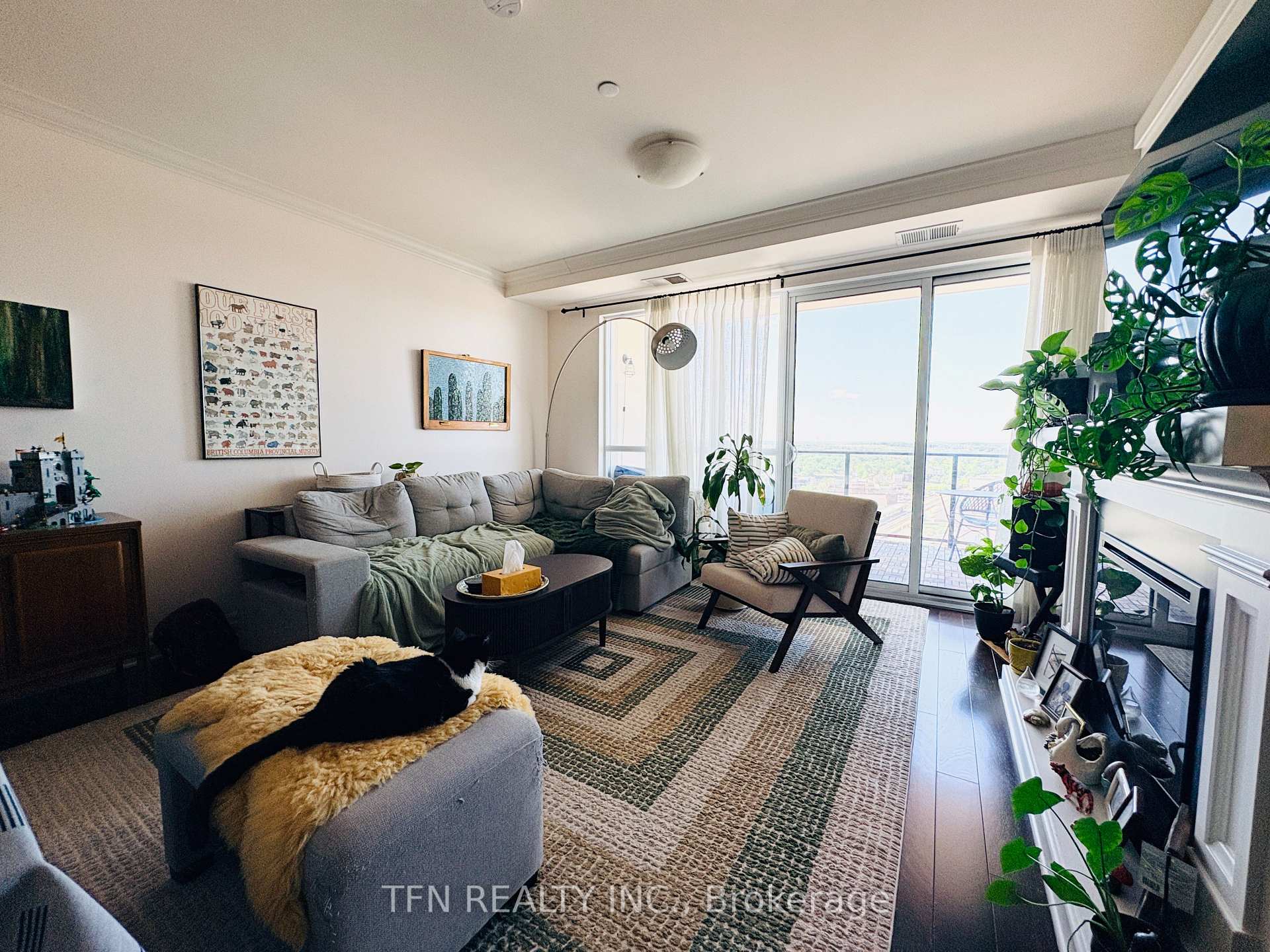 160 MACDONELL Street 1508