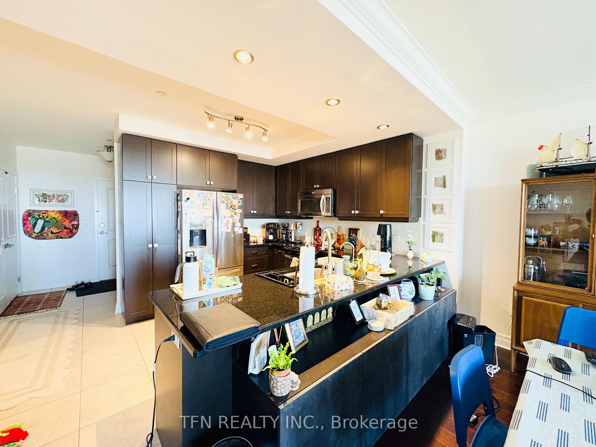 160 MACDONELL Street 1508