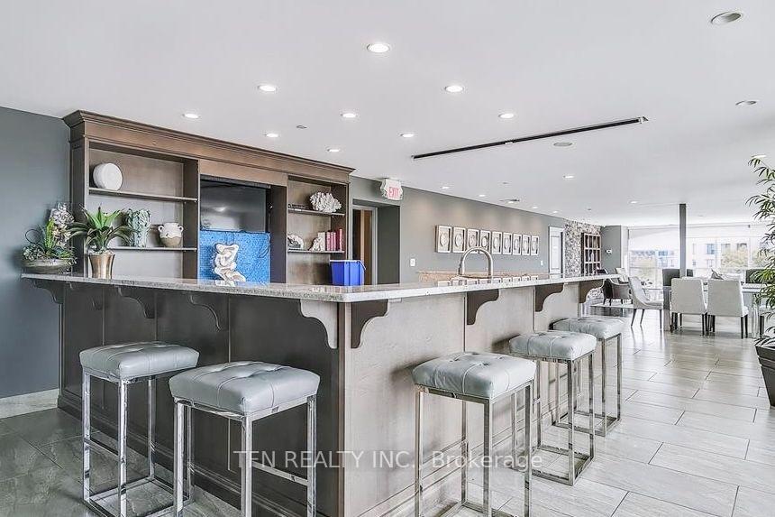 160 MACDONELL Street 1508
