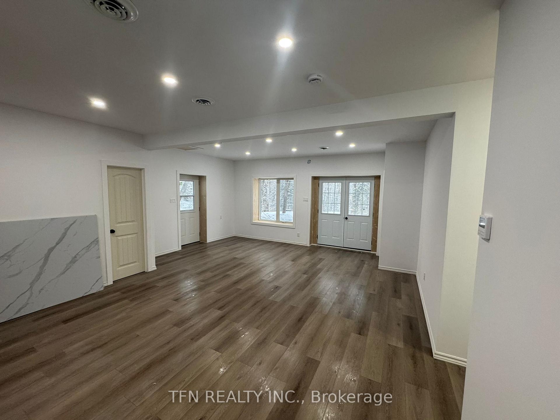 385 Gables Road