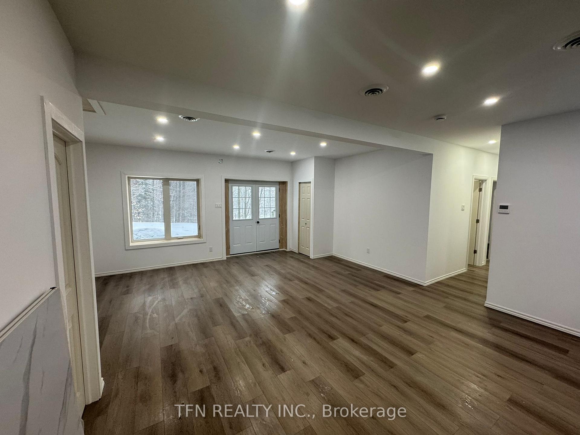 385 Gables Road