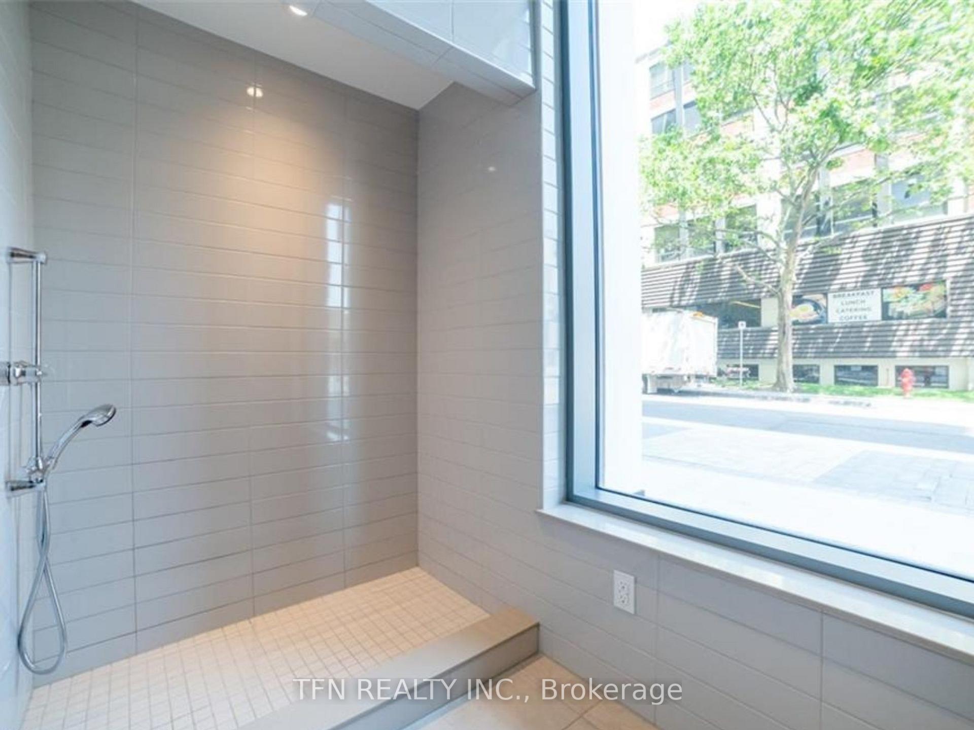 212 King William Street 910
