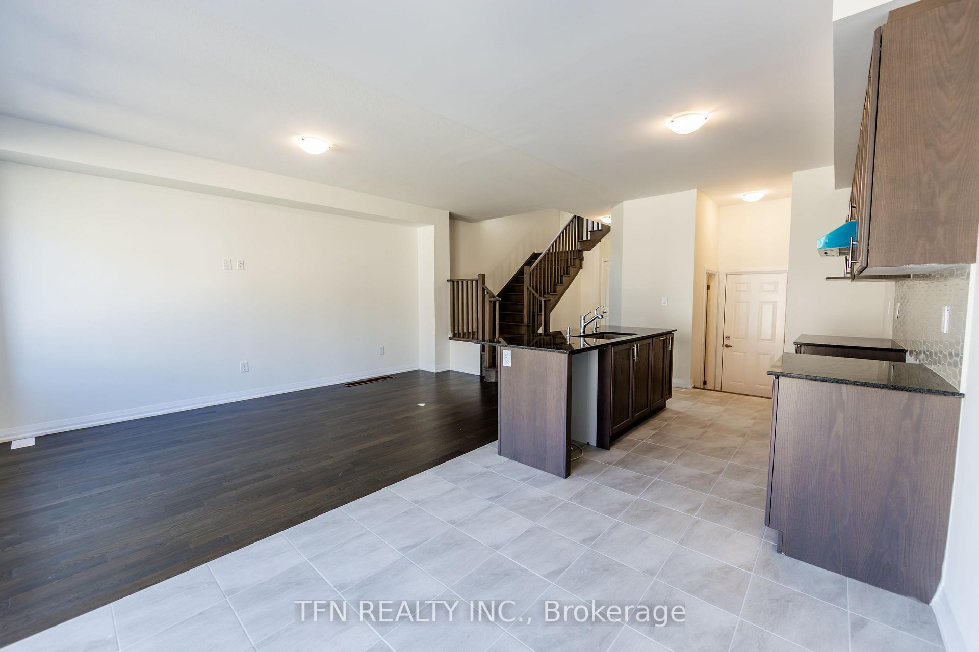 385 Starlight Avenue