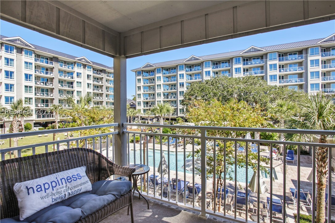 43 S Forest Beach Drive Unit: 201