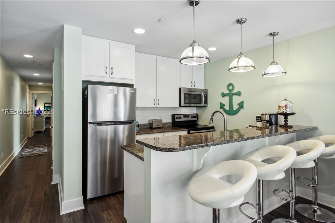 43 S Forest Beach Drive Unit: 201