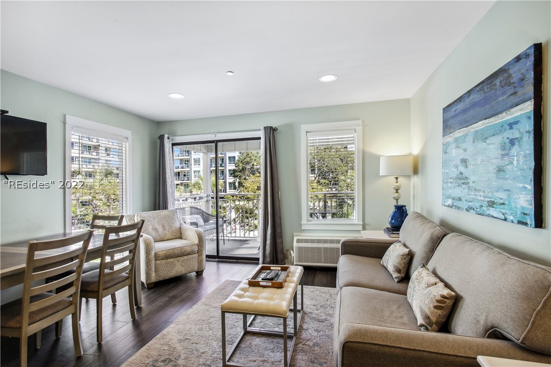 43 S Forest Beach Drive Unit: 201