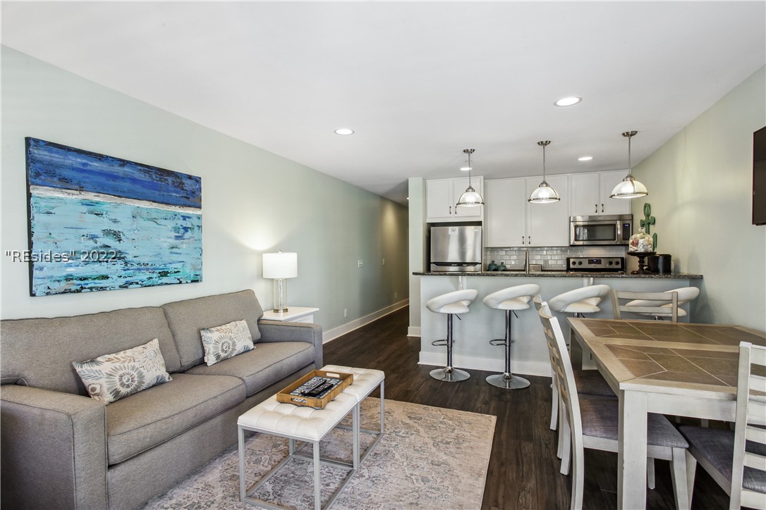 43 S Forest Beach Drive Unit: 201
