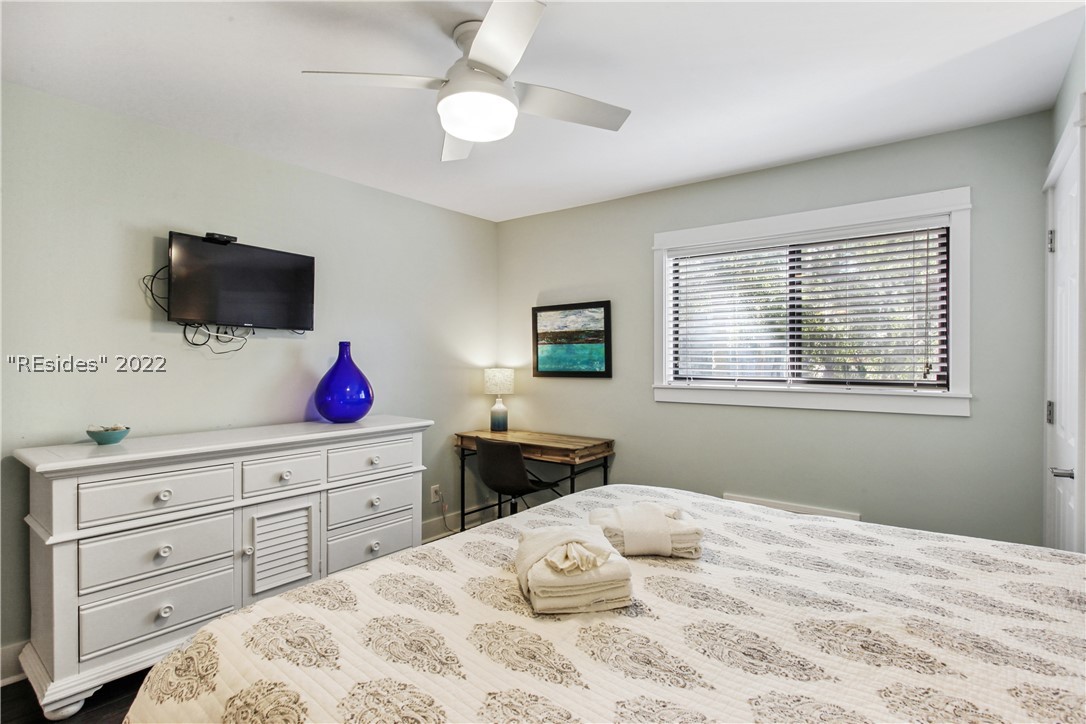 43 S Forest Beach Drive Unit: 201