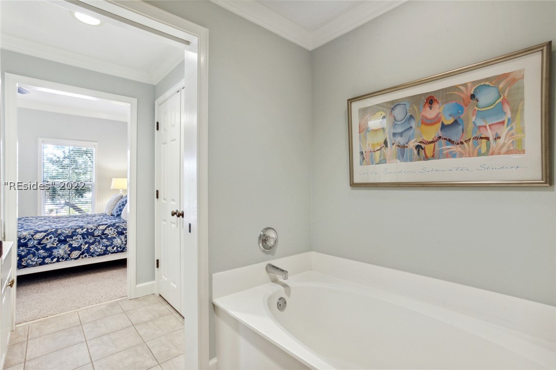 3 N Forest Beach Unit: 105
