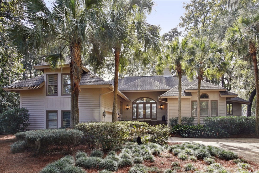 4 Tombee Court