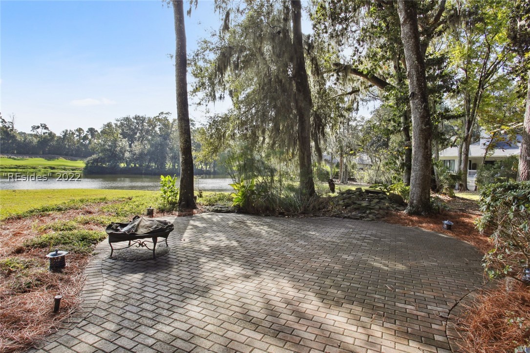 4 Tombee Court