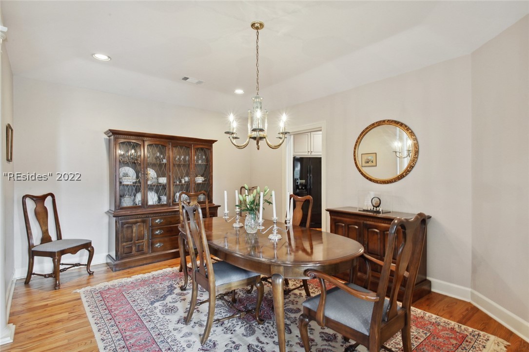 4 Tombee Court