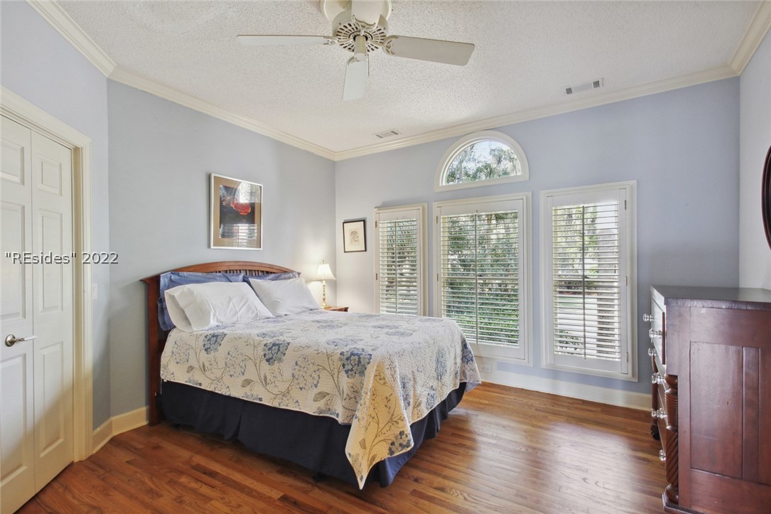 4 Tombee Court