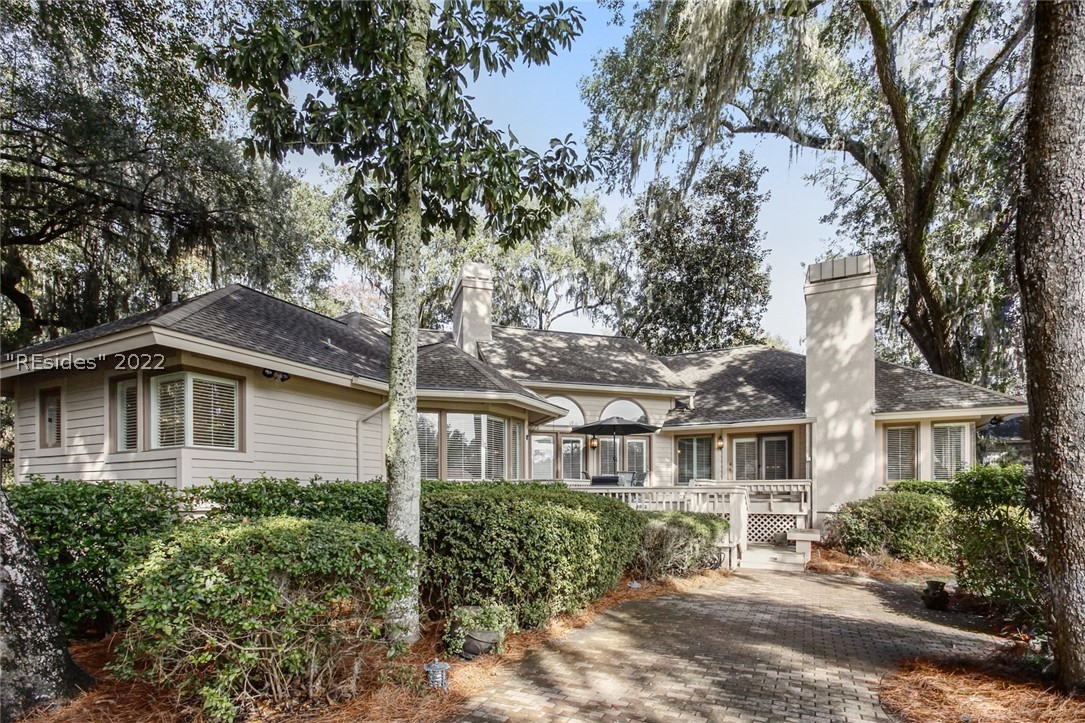 4 Tombee Court